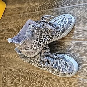 Blowfish high topfabric sneakers